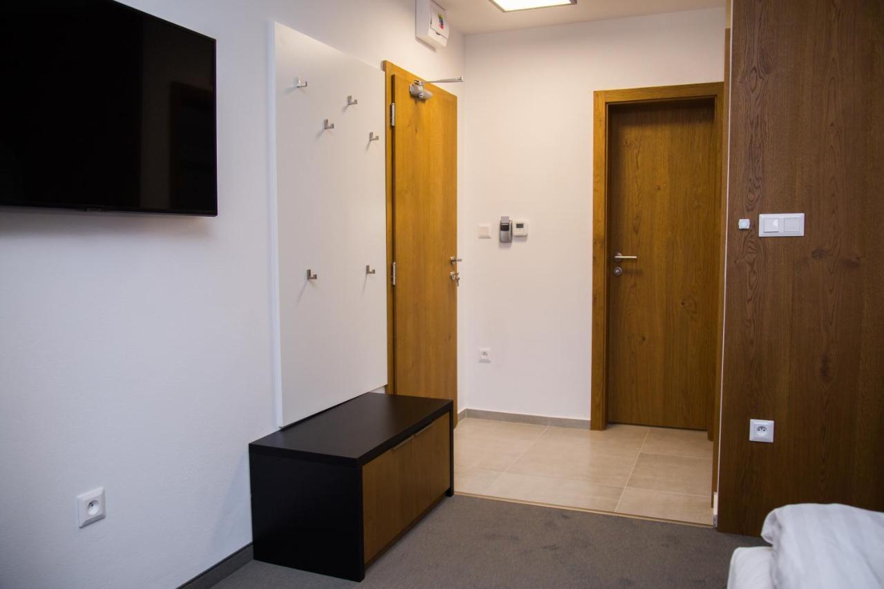 Snowland Apartmany Valca Exterior photo